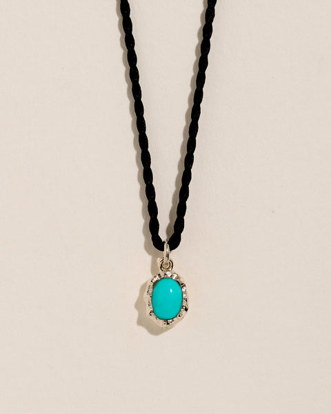 December Ovalado Pendant