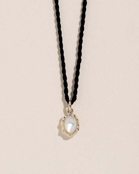 June Ovalado Pendant