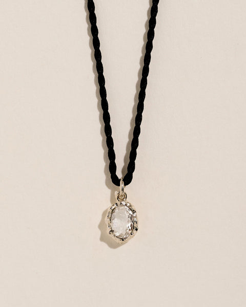 April Ovalado Pendant