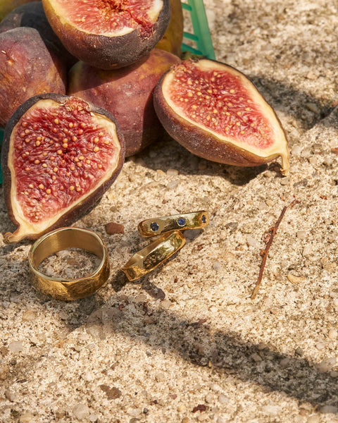 Caerus I Sapphire by Pamela Love – Ceremonial in #product_material# (#product_color#). caerus-gold-sapphire-blue