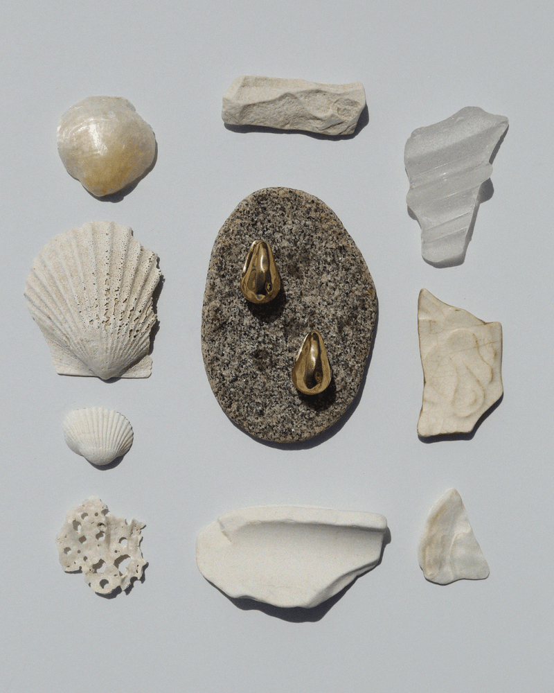 Hammered Hoops by Pamela Love – Earrings in #product_material# (#product_color#).