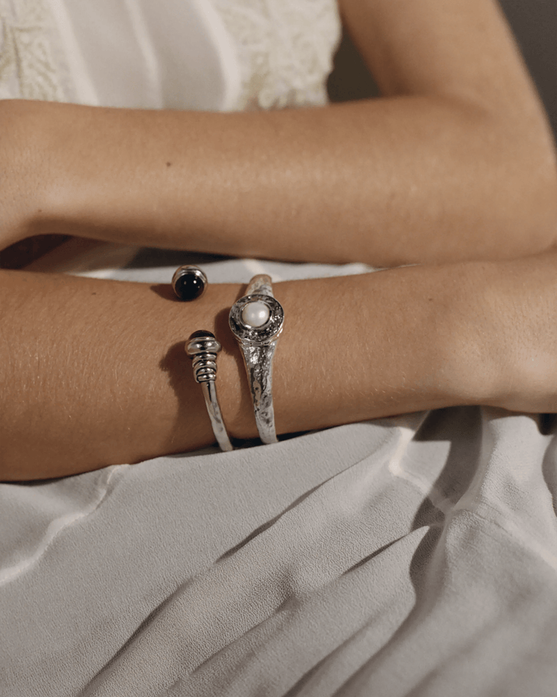 Paloma Cuff by Pamela Love – Bracelets in #product_material# (#product_color#). 