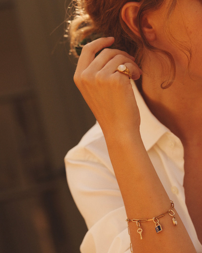 Paperclip Bracelet by Pamela Love – Bracelets in #product_material# (#product_color#). 