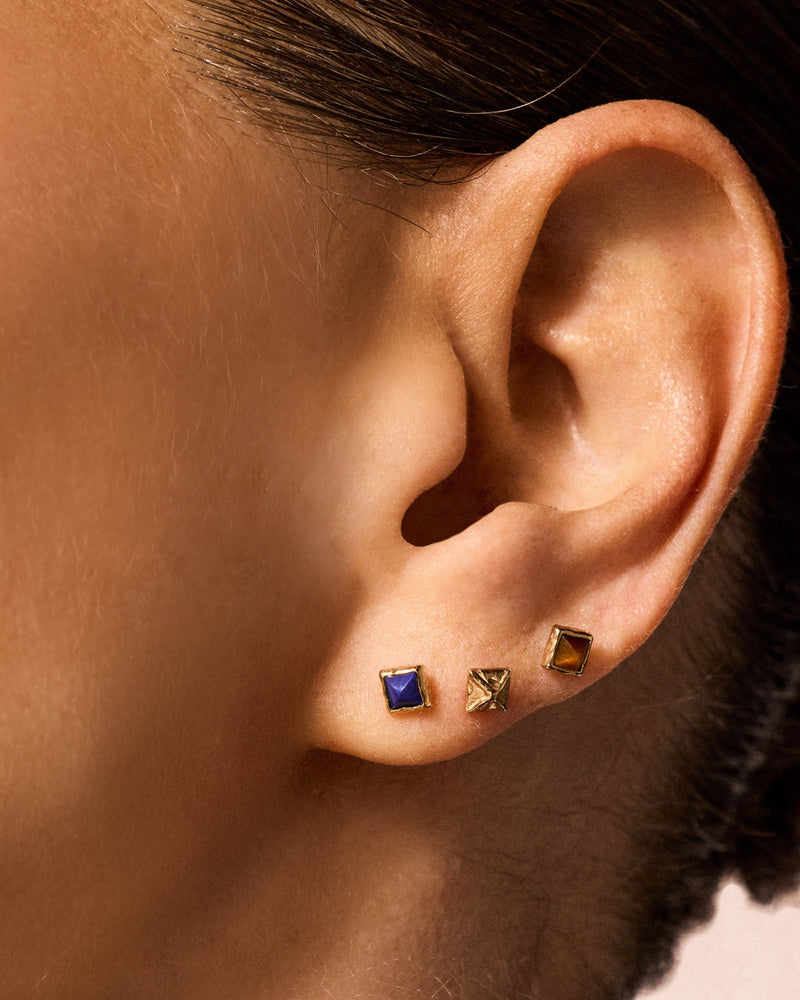 Stone Pyramid Stud by Pamela Love – Piercing in #product_material# (#product_color#).