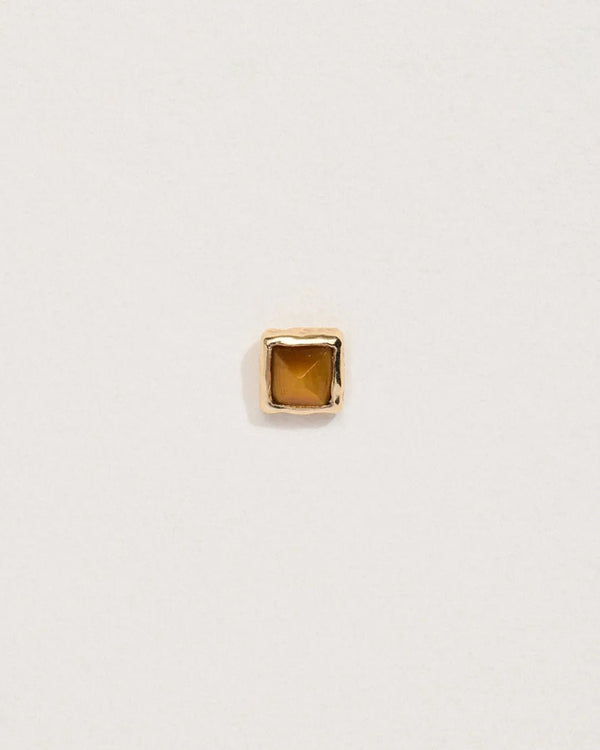 Stone Pyramid Stud by Pamela Love – Piercing in #product_material# (#product_color#). 