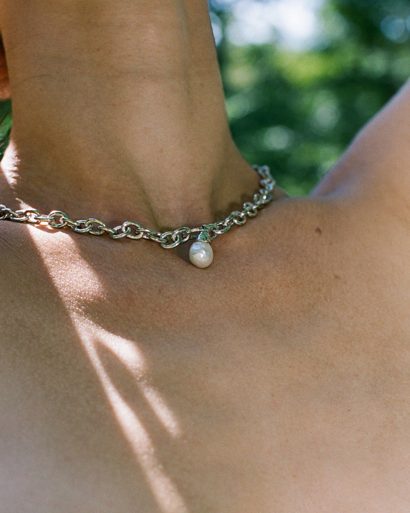 single pearl pendant silver chain necklace