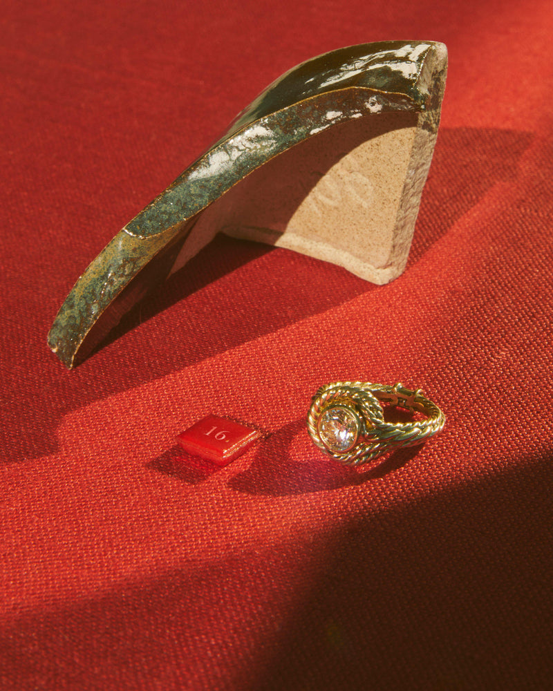 diamond gold engagement ring