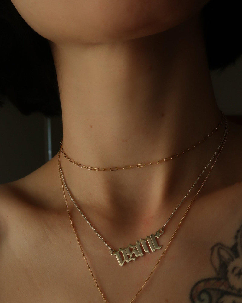 itsblitzzz asmr necklace on the model