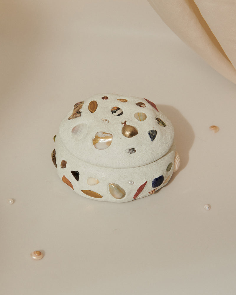 mosaic jewelry box with mini seashell