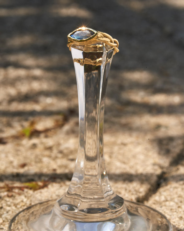 gold ring with labradorite