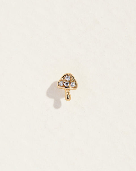 Tiny Pavé Mushroom Stud by Pamela Love – Piercing in #product_material# (#product_color#). tiny-mushroom-stud-gold-3